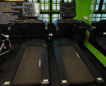 Fitness Zone Fit exterior showcases a modern and inviting gym facility with state-of-the-art equipment.