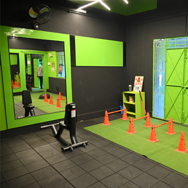 Fitness Zone Fit Gallery: Image of our vibrant and energetic fitness community participating in engaging workouts.