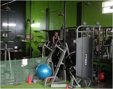 Fitness Zone Fit exterior showcases a modern and inviting gym facility with state-of-the-art equipment.